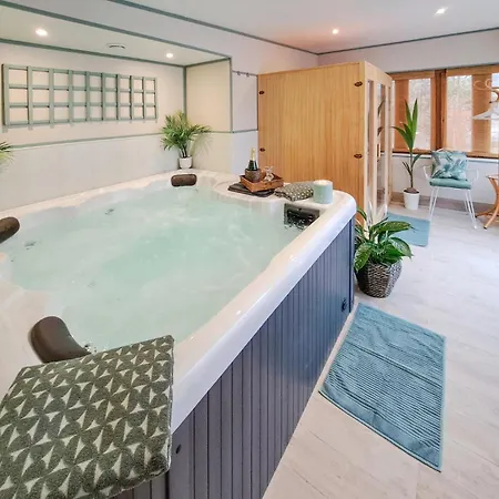 度假居 Beautiful In With Wifi *